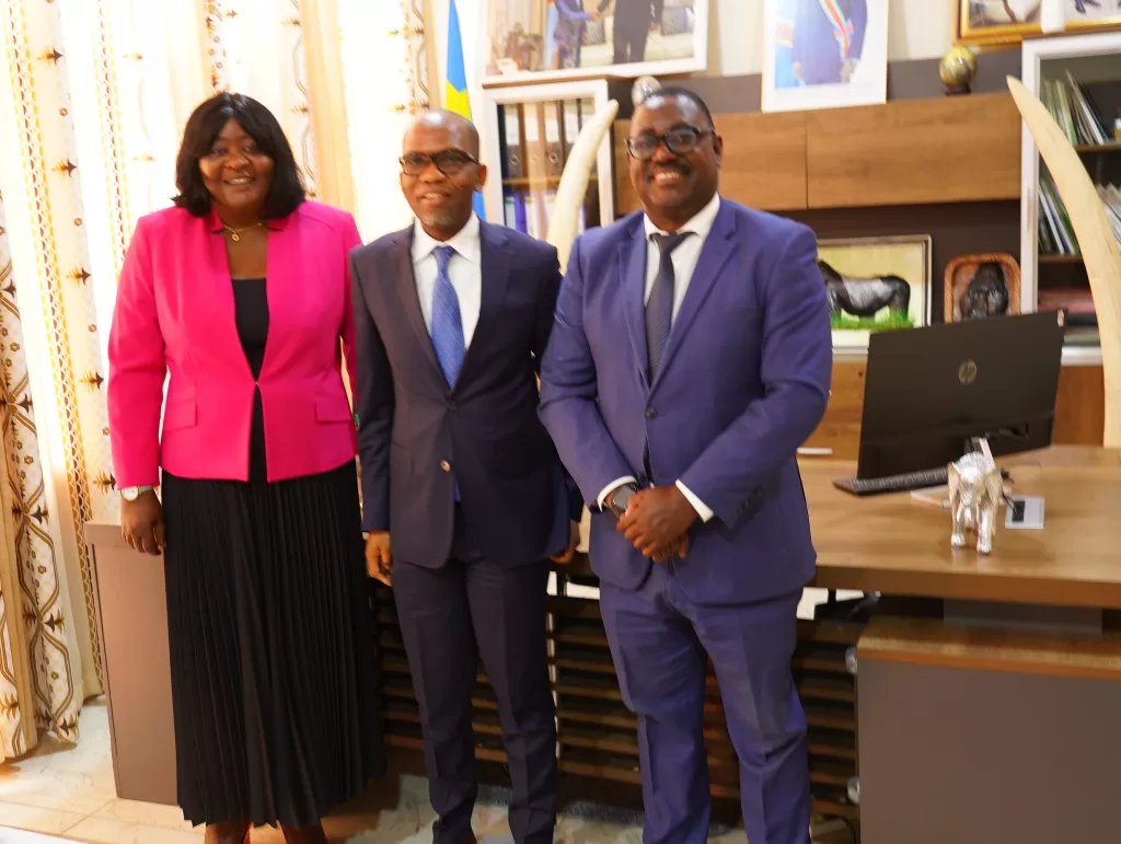 Dr. Andrew G. Seguya Executive Secretary of Greater Virunga Transboundary Collaboration  received  in Kinshasa by the Director General of Congolese Institute for Nature Conservation.